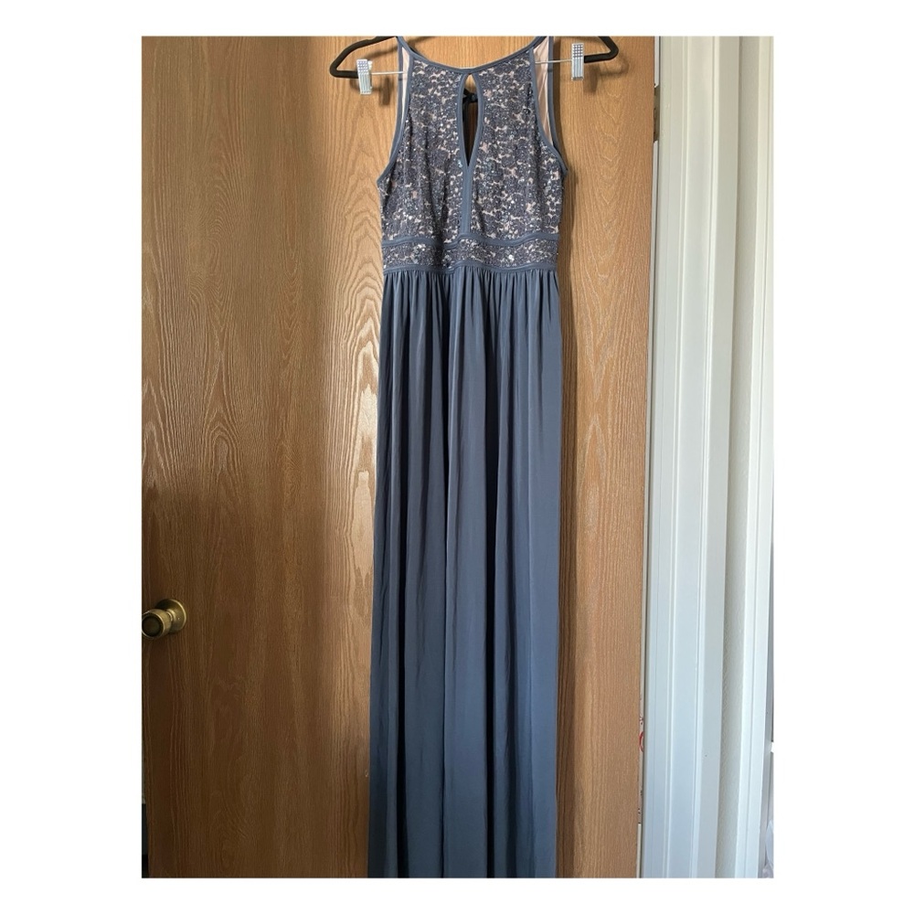 Elegant Lace Top Maxi Dress in Gray